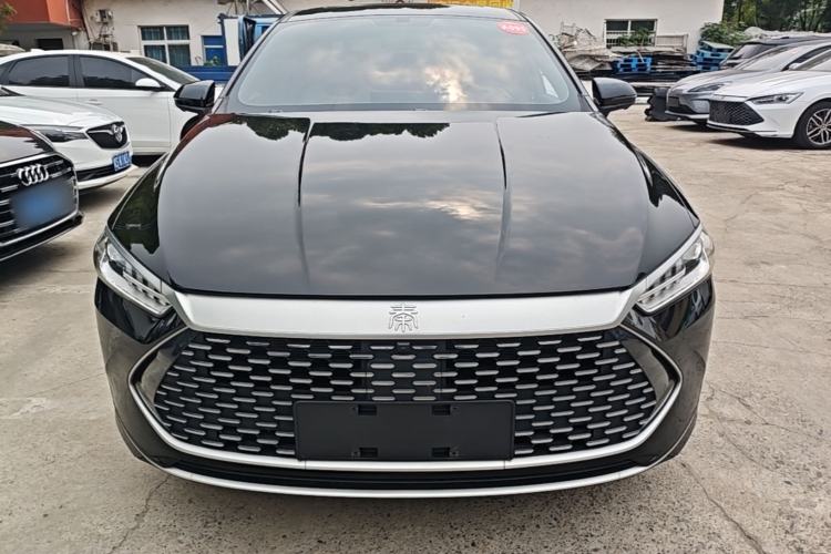 Used BYD Qin PLUS 2023 Champion Edition DM-i 120KM Beyond Model Front