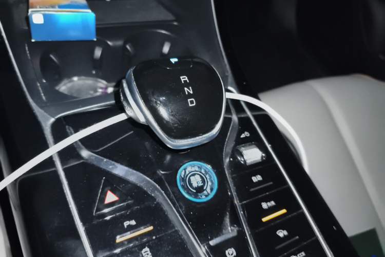 Used BYD Qin PLUS 2023 Champion Edition DM-i 120KM Leading Model Gear Lever