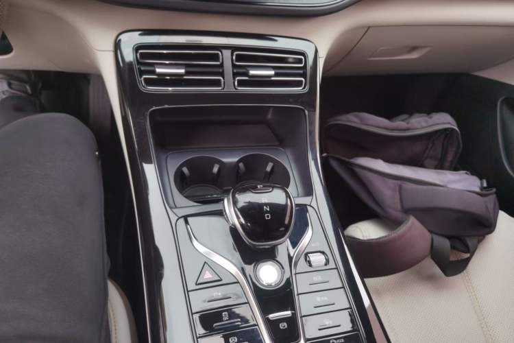 Used BYD Qin PLUS 2023 Champion Edition DM-i 55KM Leading Model Gear Lever