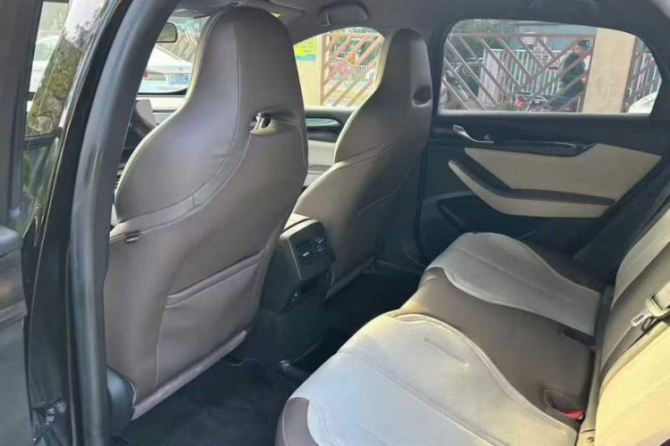 Used BYD Qin PLUS 2023 Champion Edition DM-i 55KM Leading Model Interior 3