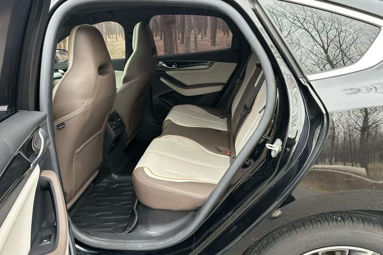 Used BYD Qin PLUS 2023 Champion Edition DM-i 120KM Beyond Model Interior 4