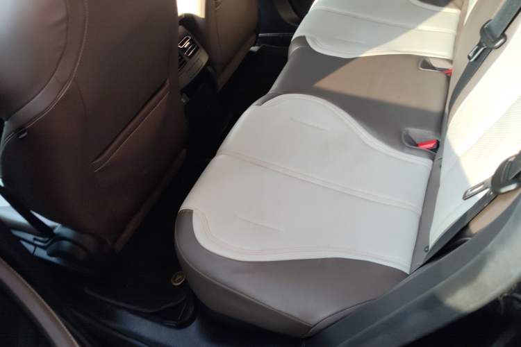 Used BYD Qin PLUS 2023 Champion Edition DM-i 55KM Leading Model Interior 4