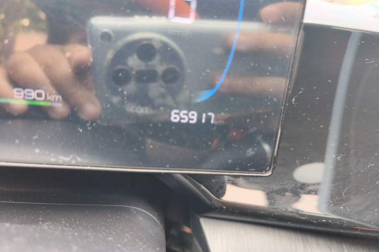 Used BYD Qin PLUS 2023 Champion Edition DM-i 55KM Leading Model Odometer Close Up