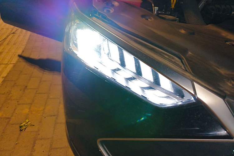 Used BYD Qin PLUS 2023 Champion Edition DM-i 55KM Leading Model Right Front Headlight