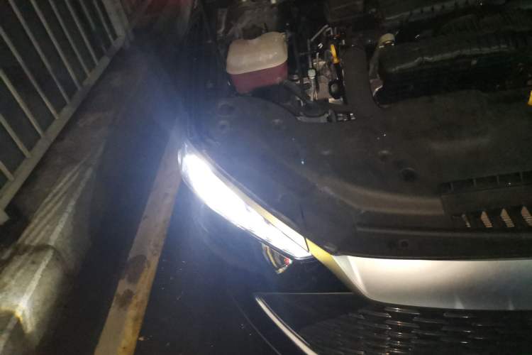 Used BYD Qin PLUS 2023 Champion Edition DM-i 120KM Excellence Model Right Front Headlight