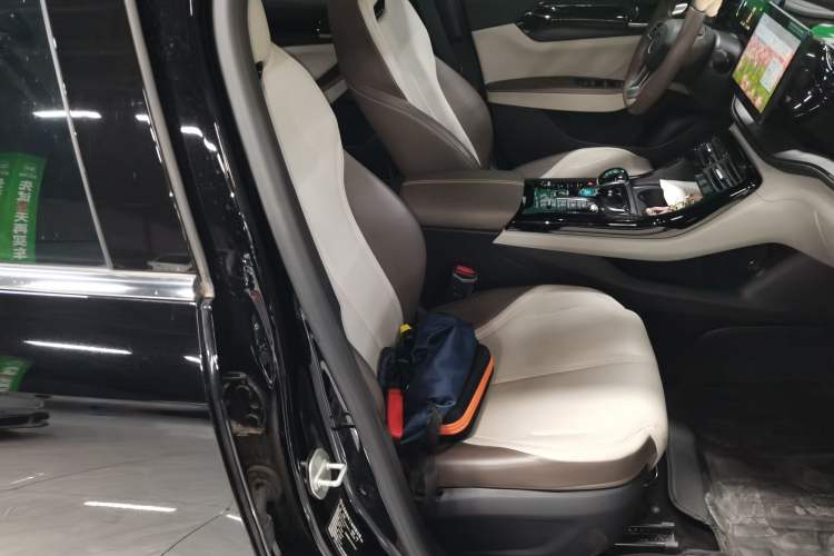 Used BYD Qin PLUS 2023 Champion Edition DM-i 55KM Leading Model Right Front Seat