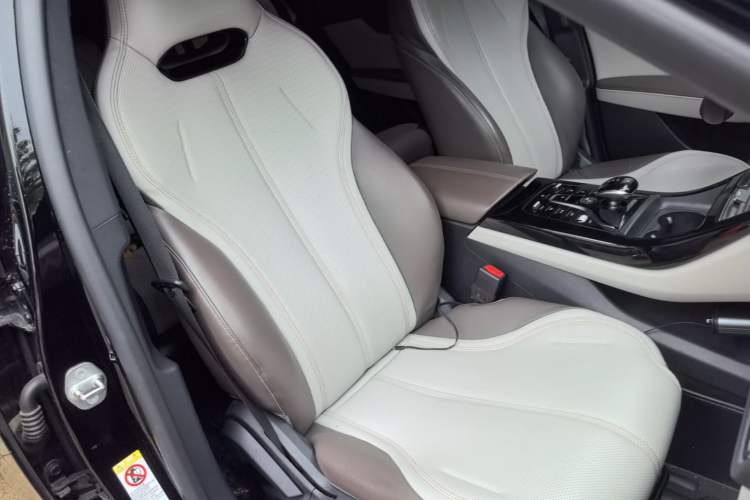Used BYD Qin PLUS 2023 Champion Edition DM-i 120KM Leading Model Right Front Seat