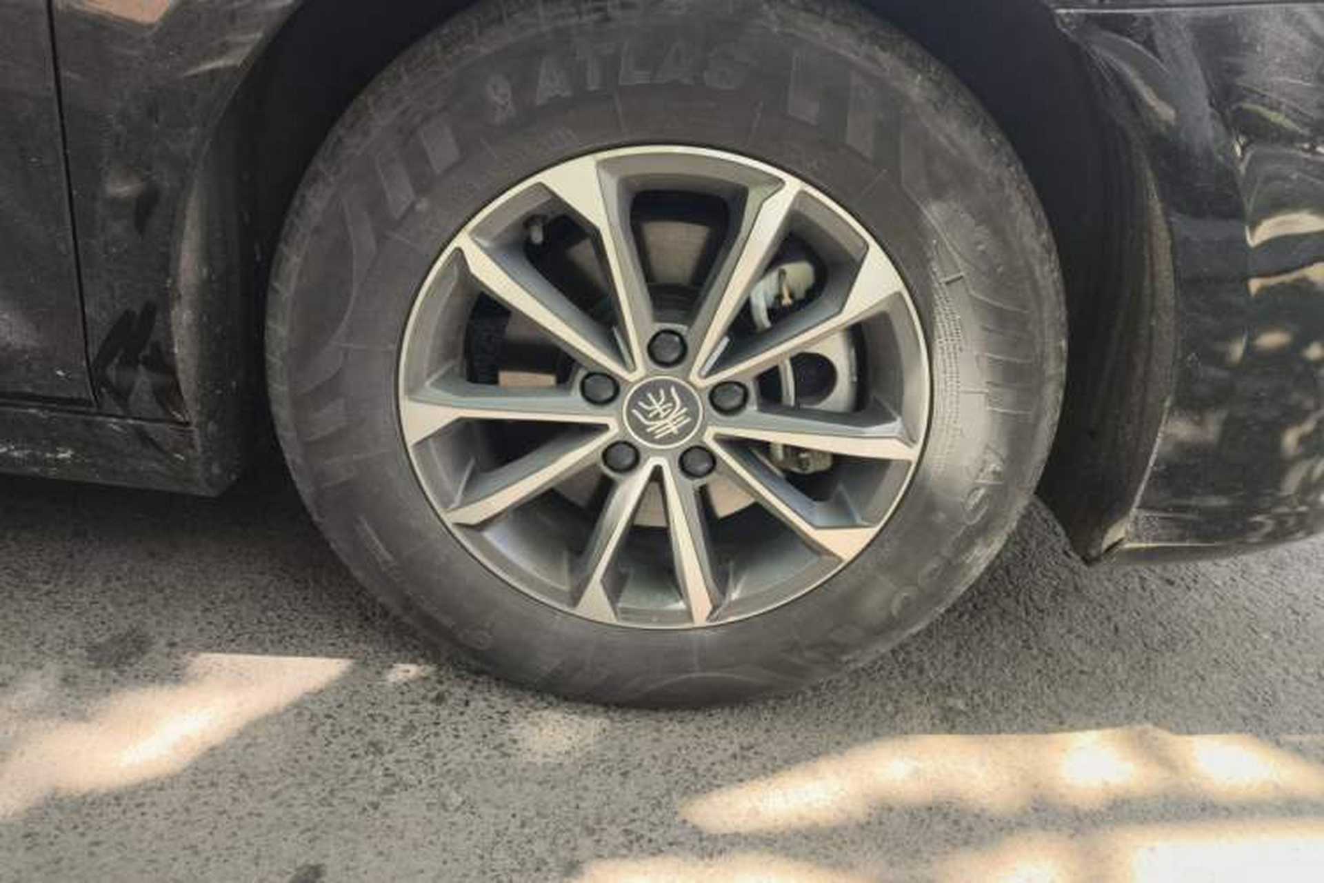 Used BYD Qin PLUS 2023 Champion Edition DM-i 55KM Leading Model Right Front Wheel Hub