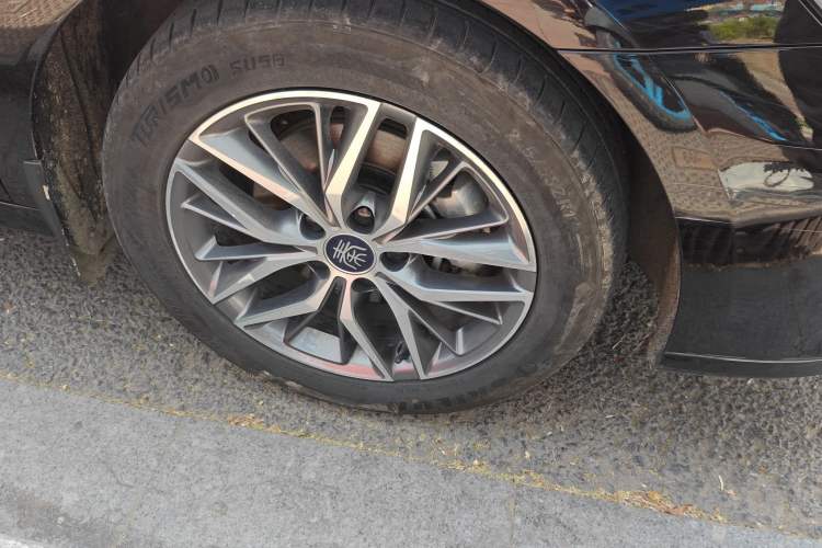 Used BYD Qin PLUS 2023 Champion Edition DM-i 120KM Leading Model Right Front Wheel Hub