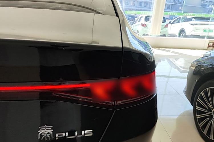 Used BYD Qin PLUS 2023 Champion Edition DM-i 120KM Beyond Model Right Rear Taillight