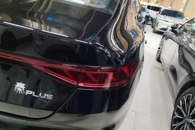 Used BYD Qin PLUS 2023 Champion Edition DM-i 120KM Leading Model Right Rear Taillight