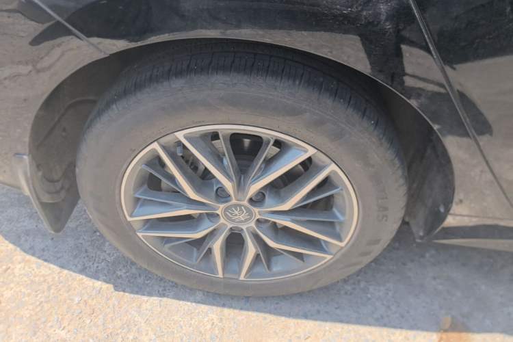 Used BYD Qin PLUS 2023 Champion Edition DM-i 55KM Superior Model Right Rear Wheel Hub
