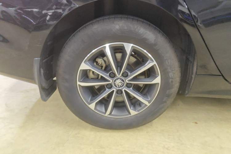 Used BYD Qin PLUS 2023 Champion Edition DM-i 55KM Leading Model Right Rear Wheel Hub