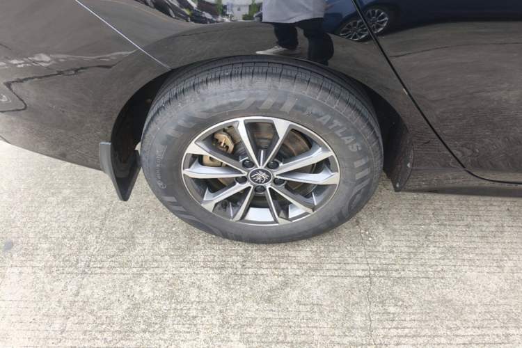 Used BYD Qin PLUS 2023 Champion Edition DM-i 55KM Leading Model Right Rear Wheel Hub