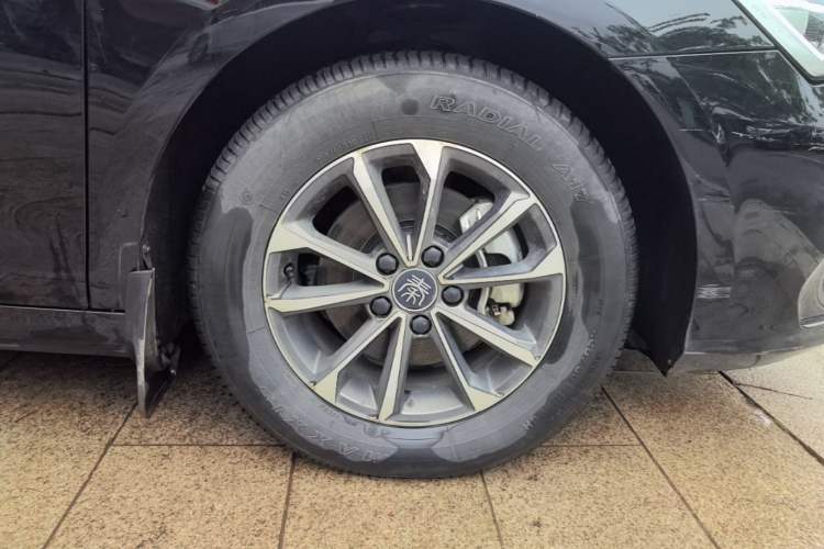 Used BYD Qin PLUS 2023 Champion Edition DM-i 120KM Leading Model Right Rear Wheel Hub