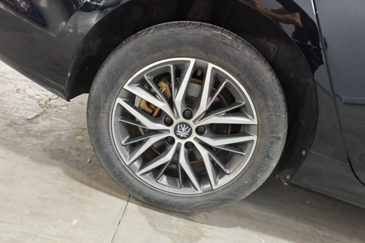 Used BYD Qin PLUS 2023 Champion Edition DM-i 55KM Superior Model Right Rear Wheel Hub