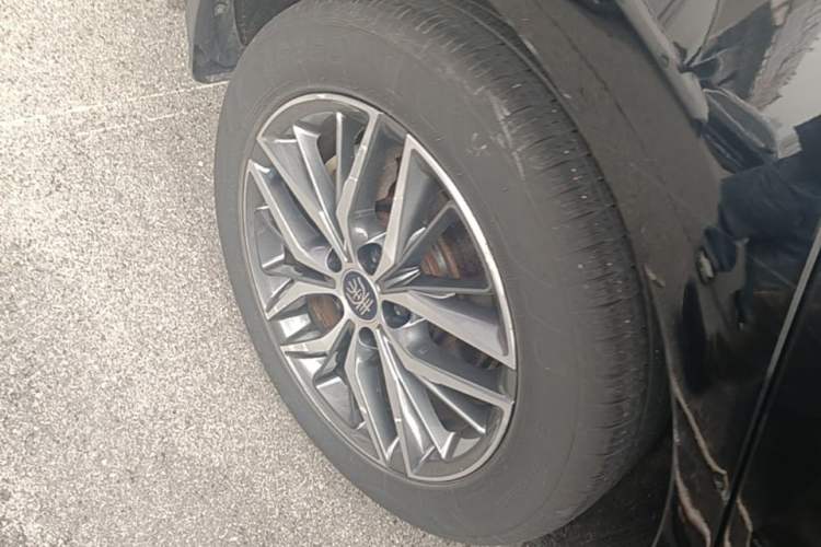 Used BYD Qin PLUS 2023 Champion Edition DM-i 55KM Superior Model Right Rear Wheel Hub