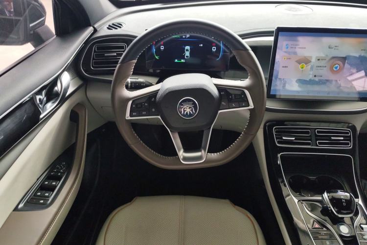 Used BYD Qin PLUS 2023 Champion Edition DM-i 120KM Beyond Model Steering Wheel