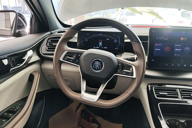 Used BYD Qin PLUS 2023 Champion Edition DM-i 120KM Beyond Model Steering Wheel