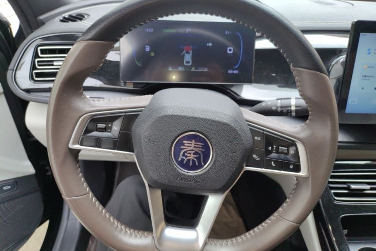 Used BYD Qin PLUS 2023 Champion Edition DM-i 55KM Leading Model Steering Wheel