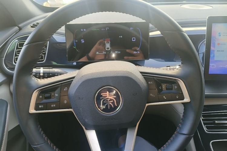 Used BYD Qin PLUS 2023 Champion Edition DM-i 55KM Superior Model Steering Wheel
