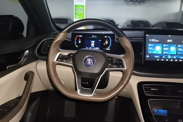 Used BYD Qin PLUS 2023 Champion Edition DM-i 120KM Leading Model Steering Wheel