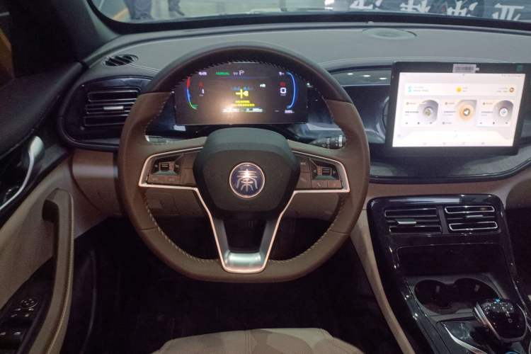 Used BYD Qin PLUS 2023 Champion Edition DM-i 55KM Leading Model Steering Wheel