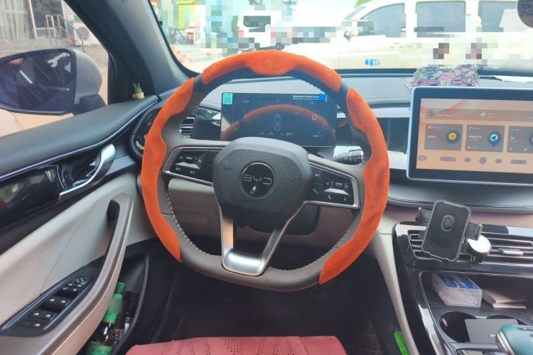 Used BYD Qin PLUS 2023 Champion Edition DM-i 55KM Leading Model Steering Wheel