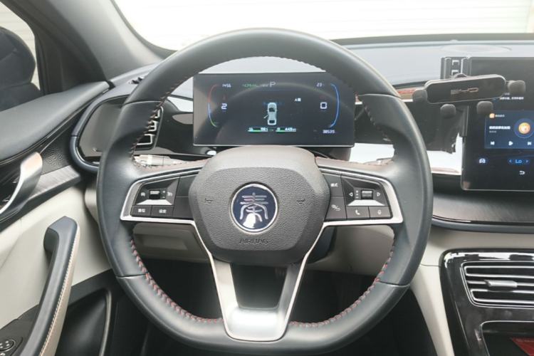 Used BYD Qin PLUS 2023 Champion Edition DM-i 55KM Leading Model Steering Wheel