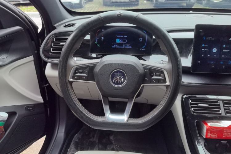 Used BYD Qin PLUS 2023 Champion Edition DM-i 120KM Leading Model Steering Wheel