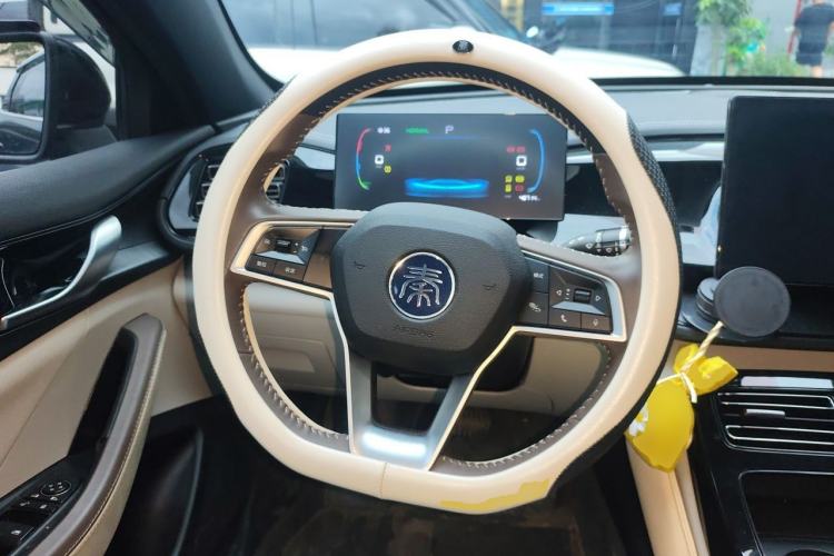 Used BYD Qin PLUS 2023 Champion Edition DM-i 55KM Leading Model Steering Wheel