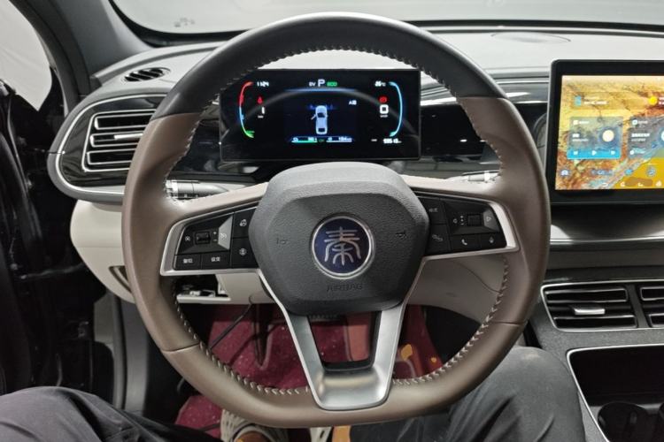 Used BYD Qin PLUS 2023 Champion Edition DM-i 55KM Superior Model Steering Wheel