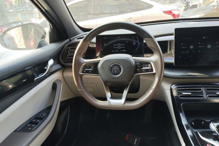Used BYD Qin PLUS 2023 Champion Edition DM-i 55KM Leading Model Steering Wheel