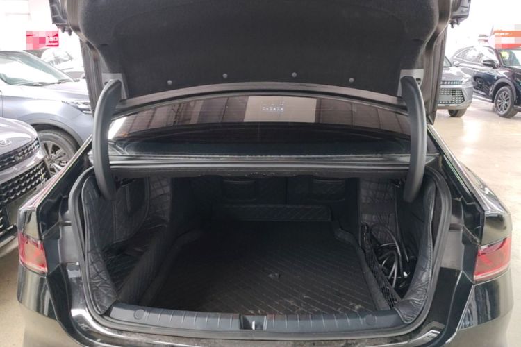Used BYD Qin PLUS 2023 Champion Edition DM-i 55KM Leading Model Trunk
