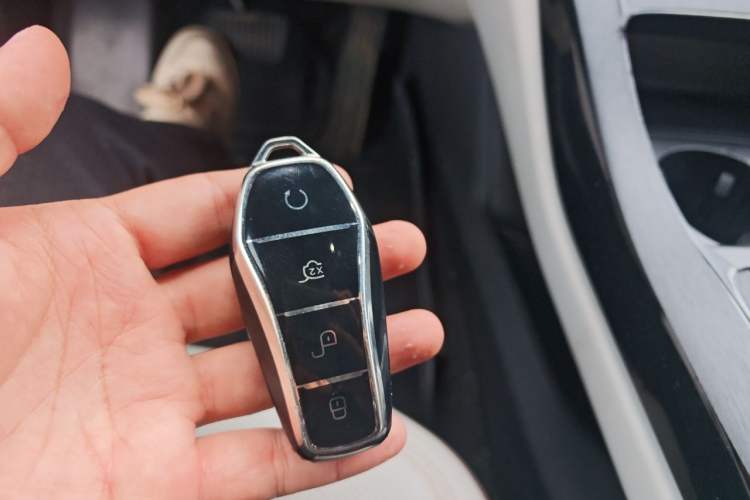 Used BYD Qin PLUS 2023 Champion Edition DM-i 55KM Leading Model Vehicle Key