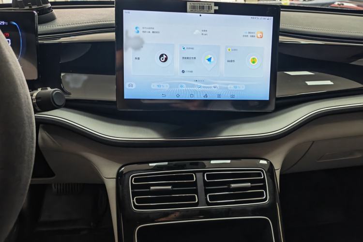 Used BYD Qin PLUS 2023 Champion Edition DM-i 120KM Leading Model Audio And AC Panel