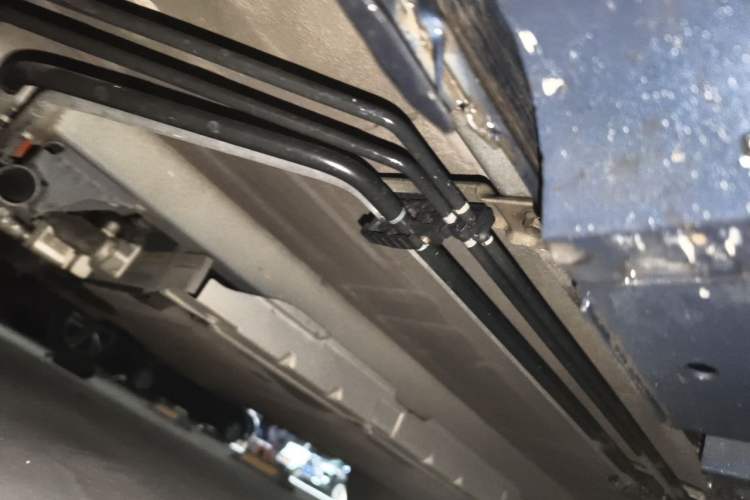Used BYD Qin PLUS 2023 Champion Edition DM-i 55KM Leading Model Chassis Front Left