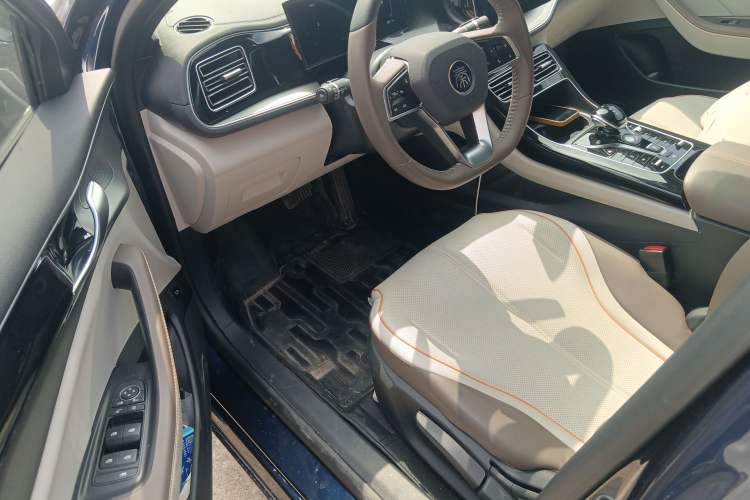 Used BYD Qin PLUS 2023 Champion Edition DM-i 55KM Leading Model Driver Seat