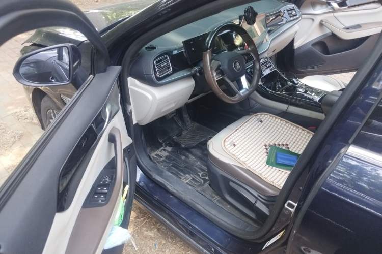 Used BYD Qin PLUS 2023 Champion Edition DM-i 120KM Leading Model Driver Seat