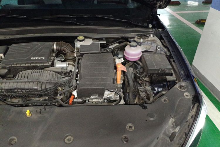 Used BYD Qin PLUS 2023 Champion Edition DM-i 55KM Leading Model Engine Bay Left