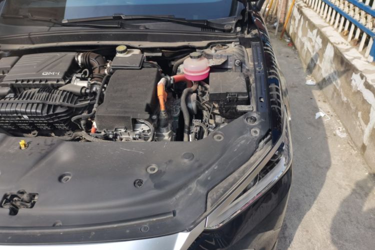Used BYD Qin PLUS 2023 Champion Edition DM-i 120KM Leading Model Engine Bay Left
