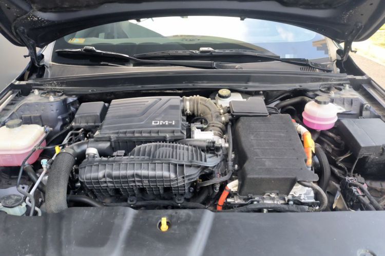 Used BYD Qin PLUS 2023 Champion Edition DM-i 55KM Leading Model Engine Bay
