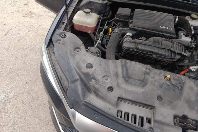 Used BYD Qin PLUS 2023 Champion Edition DM-i 120KM Leading Model Engine Bay Right