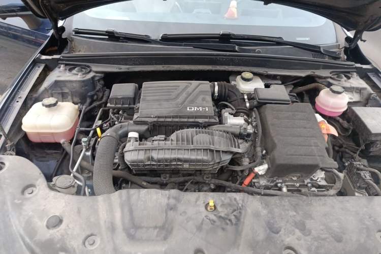 Used BYD Qin PLUS 2023 Champion Edition DM-i 120KM Leading Model Engine Bay
