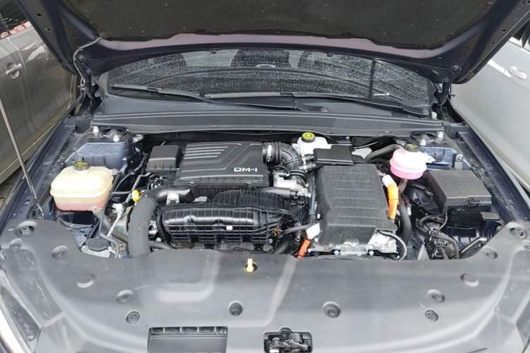 Used BYD Qin PLUS 2023 Champion Edition DM-i 55KM Leading Model Engine Bay
