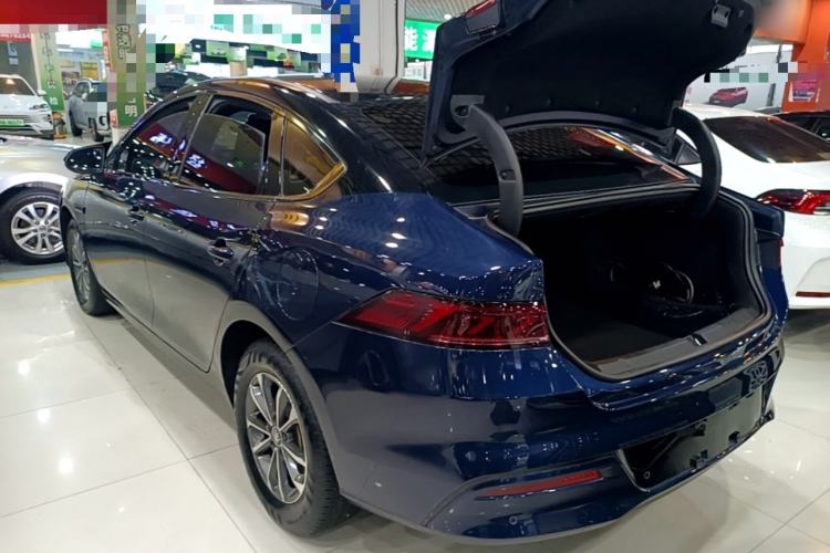 Used BYD Qin PLUS 2023 Champion Edition DM-i 55KM Leading Model Exterior 2