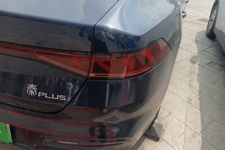 Used BYD Qin PLUS 2023 Champion Edition DM-i 55KM Leading Model Exterior 3