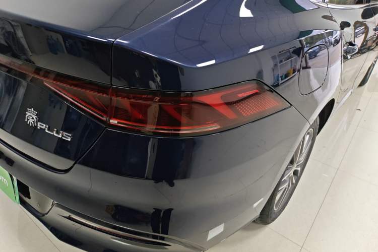 Used BYD Qin PLUS 2023 Champion Edition DM-i 120KM Beyond Model Exterior 3