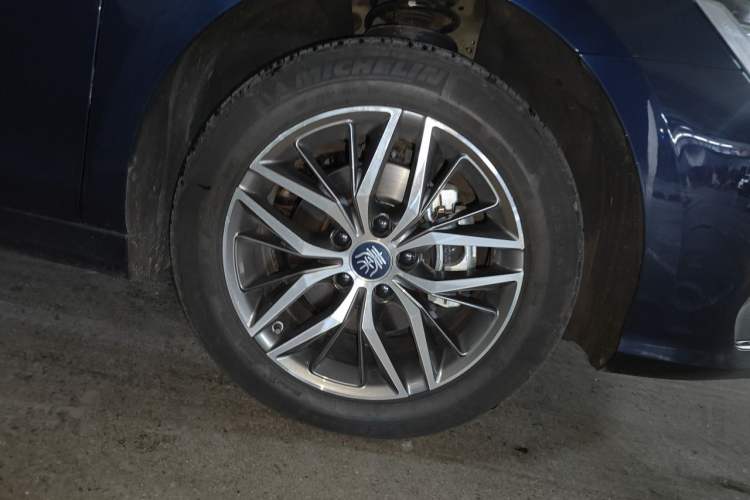 Used BYD Qin PLUS 2023 Champion Edition DM-i 120KM Beyond Model Exterior 4