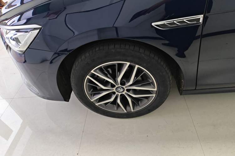 Used BYD Qin PLUS 2023 Champion Edition DM-i 120KM Beyond Model Exterior 4